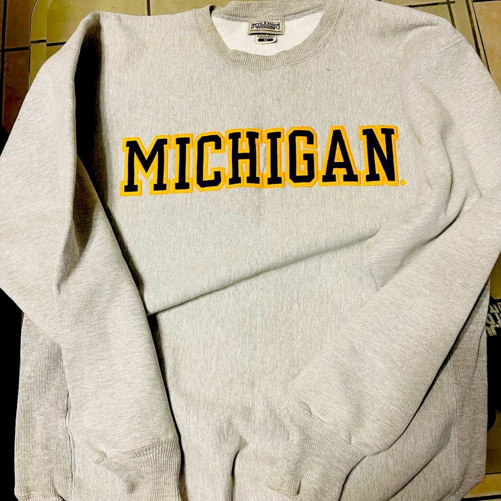 Worn twice and is great condition.
